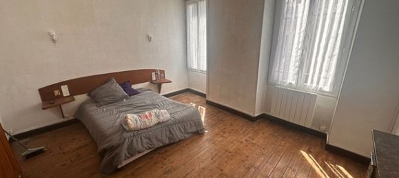 2 bedrooms House in Issoudun, France No. 305267 4