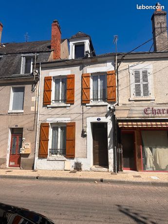 2 bedrooms House in Issoudun, France No. 305267