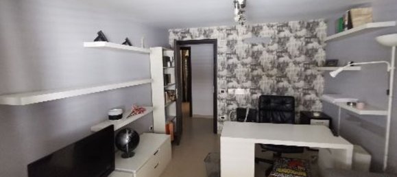 7 rooms Apartment in Marcianise, Italy No. 251856 20