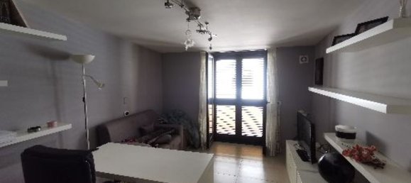 7 rooms Apartment in Marcianise, Italy No. 251856 2