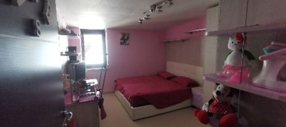 7 rooms Apartment in Marcianise, Italy No. 251856 17