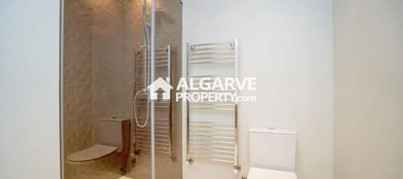 6 bedrooms Villa in Faro, Portugal No. 127400 4