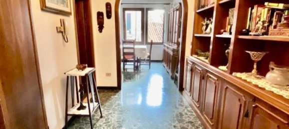 6 rooms Apartment in Venice, Italy No. 31608 6