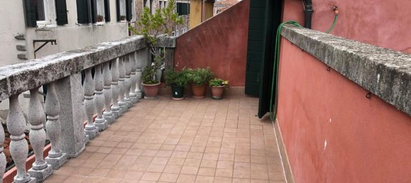 6 rooms Apartment in Venice, Italy No. 31608 17