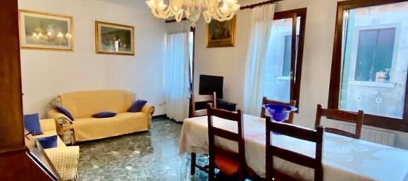 6 rooms Apartment in Venice, Italy No. 31608 3