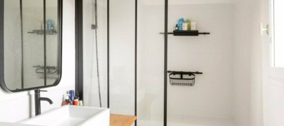 2 bedrooms Apartment in Paris, France No. 172911 2