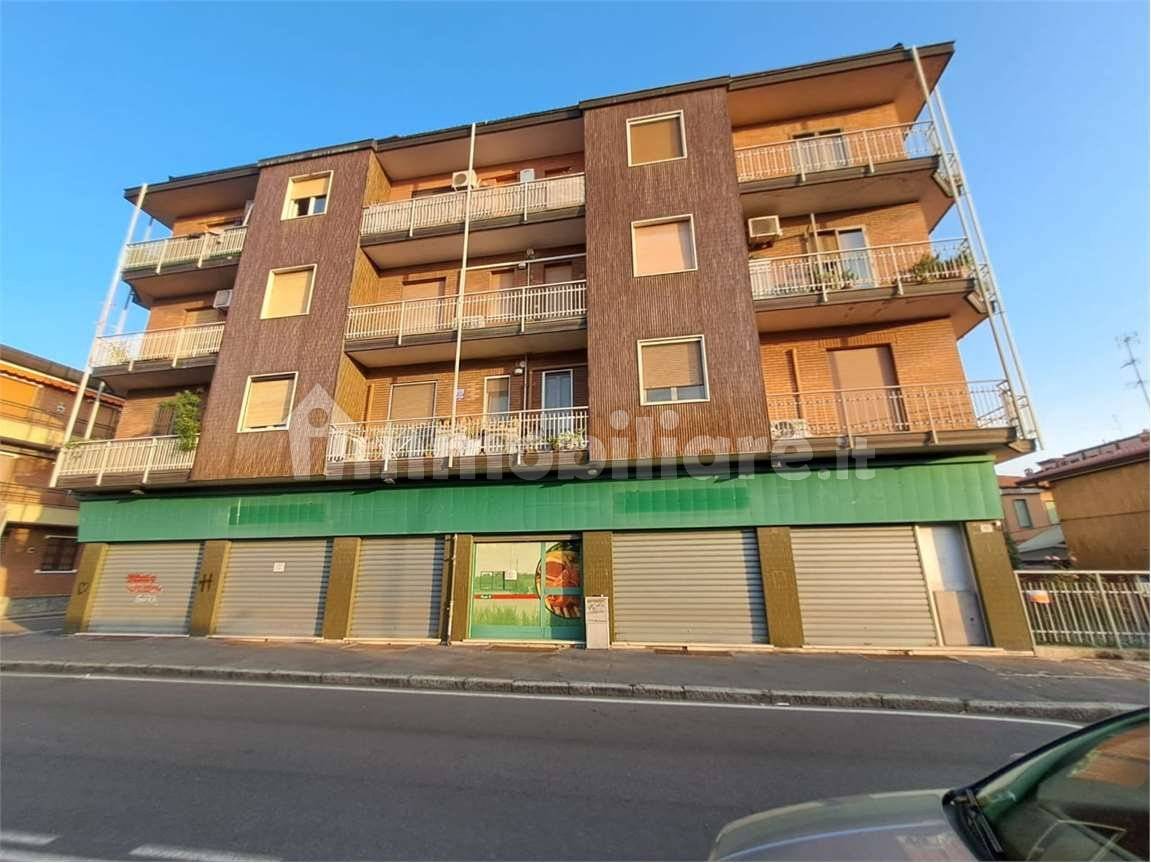 2 غرف نوم شقة في Cinisello Balsamo, Italy رقم 342781