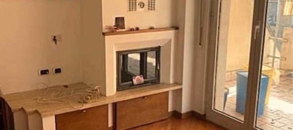 5 rooms Apartment in Cassano Magnago, Italy No. 1673 5