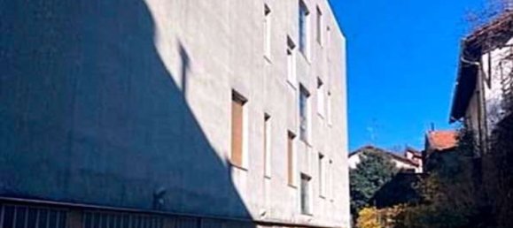 5 rooms Apartment in Cassano Magnago, Italy No. 1673 3