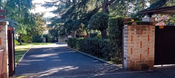 40m² Garage in Rome, Italy No. 48574 10