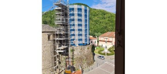 3 bedrooms Apartment in Varese Ligure, Italy No. 279176 2