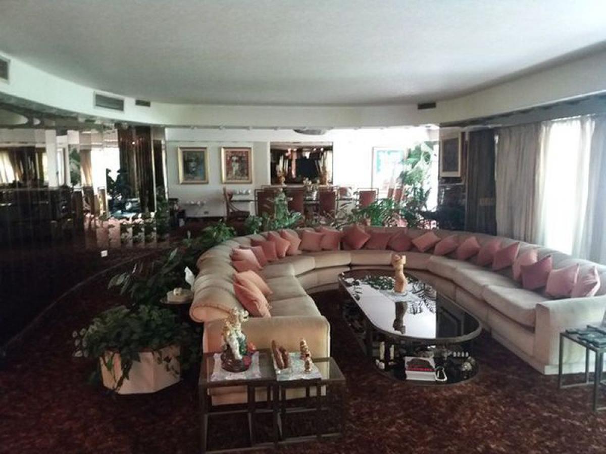 Apartamento T4 em Buenos Aires, Argentina N.º 94367