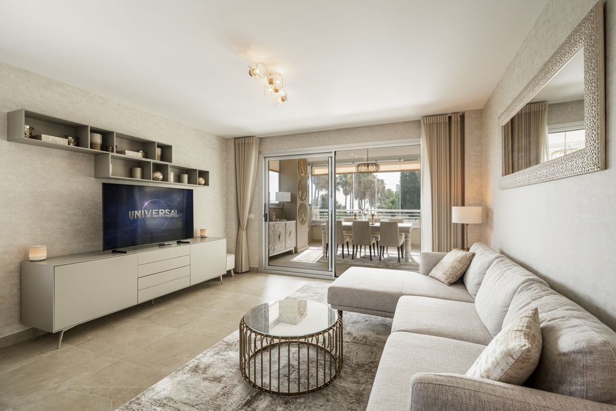 3 غرف نوم شقة في Estepona, Spain رقم 281965