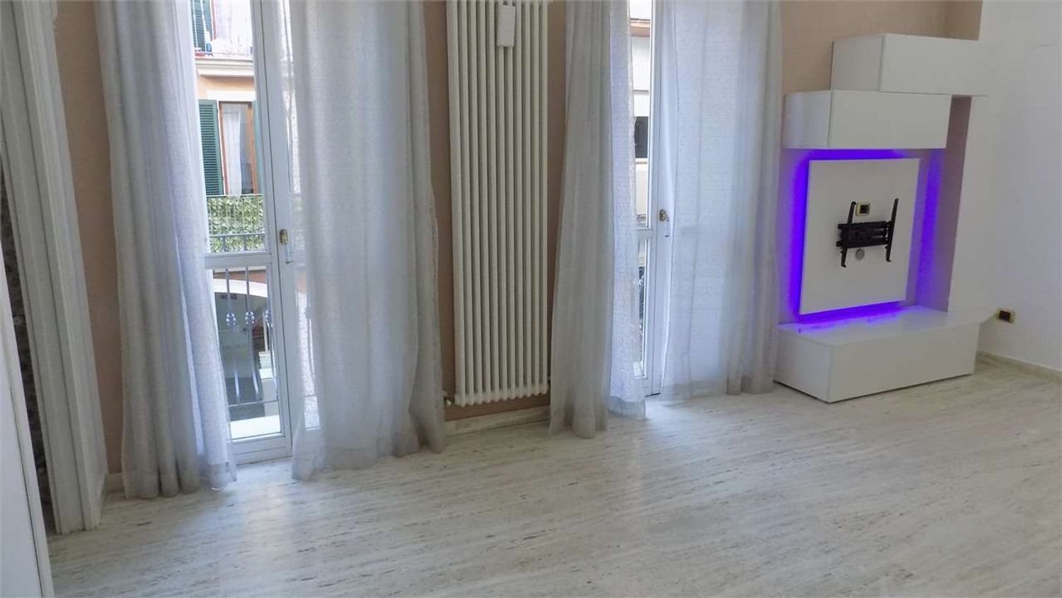 3غرفة شقة في San Benedetto del Tronto, Italy رقم 152211