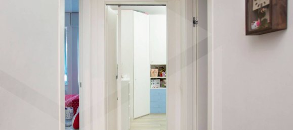 3 rooms Apartment in Baranzate, Italy No. 17200 32