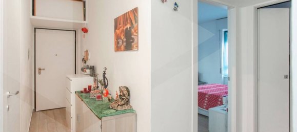 3 rooms Apartment in Baranzate, Italy No. 17200 33