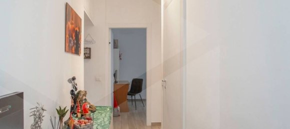 3 rooms Apartment in Baranzate, Italy No. 17200 31