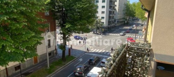 4 bedrooms Apartment in Parma, Italy No. 225861 17