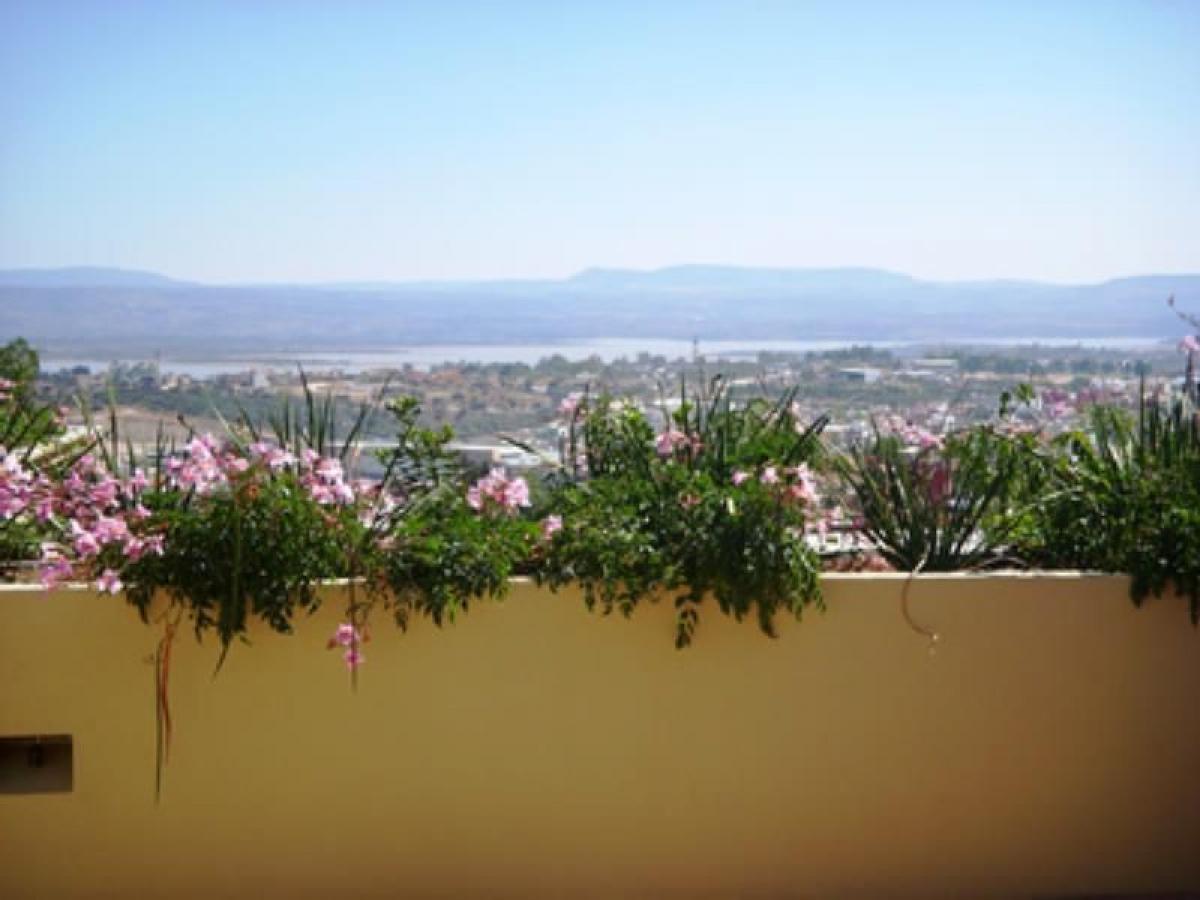 Casa de 2 dormitorios en Guanajuato, Mexico No. 154155