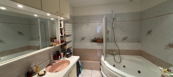 3 bedrooms House in Amiens, France No. 63463 4