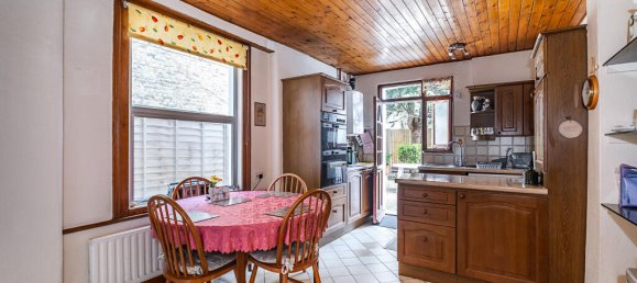 4 غرف نوم منزل في London, United Kingdom رقم 14050 22