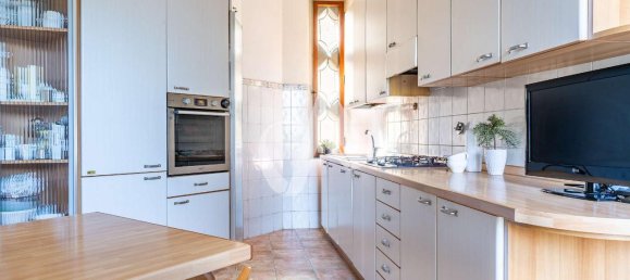 Villa de 8 divisões em Frascati, Italy N.º 36742 10