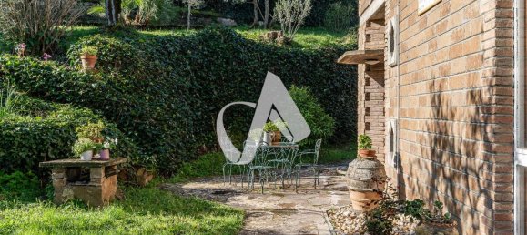 Villa de 8 divisões em Frascati, Italy N.º 36742 44