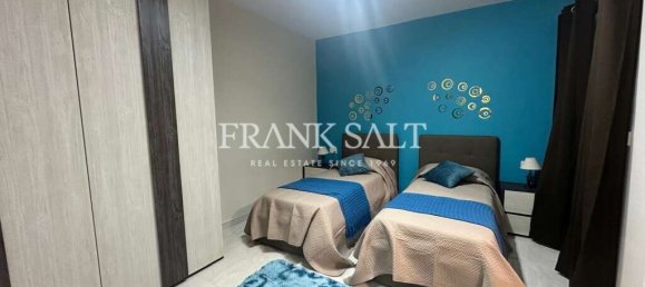 3 غرف نوم طابقين في Qormi, Malta رقم 5241 25