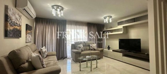 3 غرف نوم طابقين في Qormi, Malta رقم 5241 5