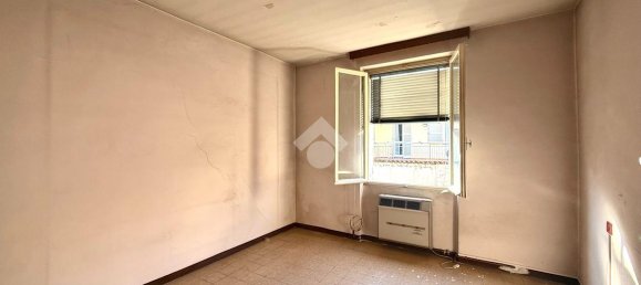 5 rooms House in Fiorenzuola d'Arda, Italy No. 86851 12