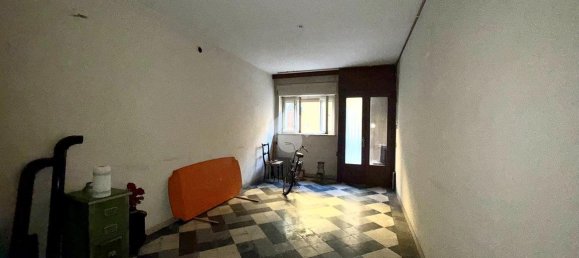 5 rooms House in Fiorenzuola d'Arda, Italy No. 86851 3
