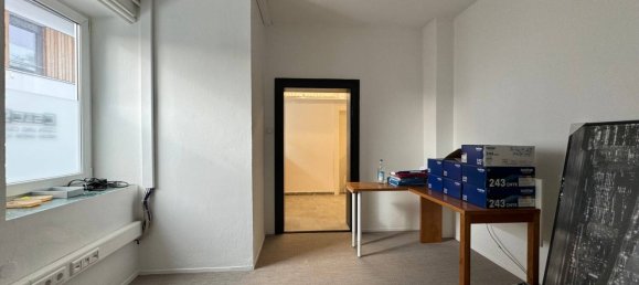 Escritório de 8 divisões em Muhldorf am Inn, Germany N.º 137511 13