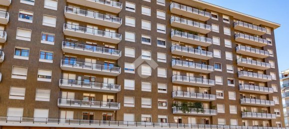 Apartamento de 2 dormitorios en Turin, Italy No. 315696 2