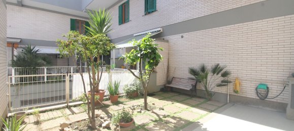 5 bedrooms Apartment in Rome, Italy No. 338019 2