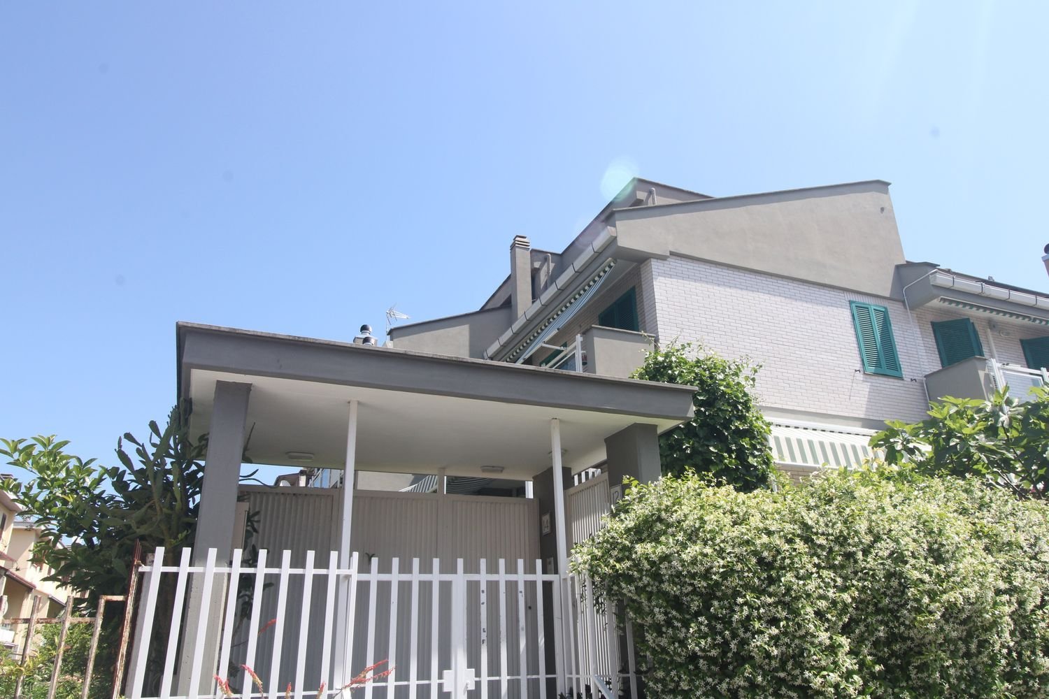 5 bedrooms Apartment in Rome, Italy No. 338019