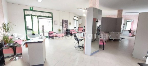 2 rooms Commercial property in Certaldo, Italy No. 325389 5
