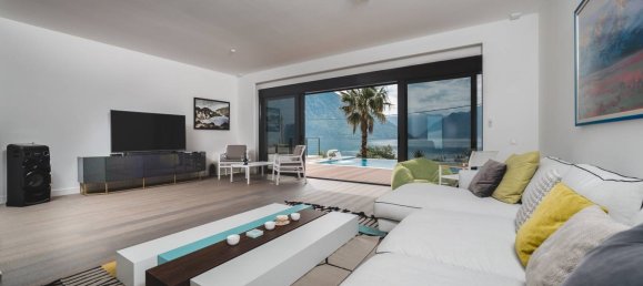 3 bedrooms Villa in Kotor, Montenegro No. 236 19