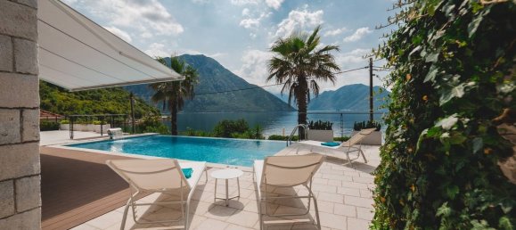 3 bedrooms Villa in Kotor, Montenegro No. 236 13