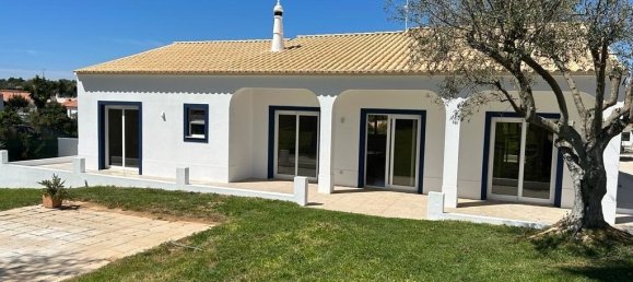 3 bedrooms Villa in Lagoa, Portugal No. 92105 8