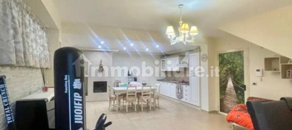 2 Schlafzimmer Wohnung in Avellino, Italy, Nr. 314966 8