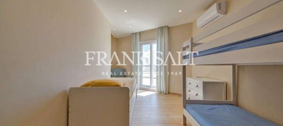 3 bedrooms Penthouse in Attard, Malta No. 10464 39