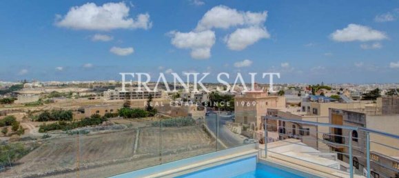 3 bedrooms Penthouse in Attard, Malta No. 10464 3