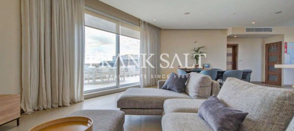 3 bedrooms Penthouse in Attard, Malta No. 10464 11