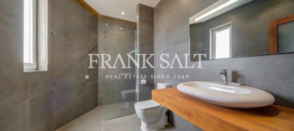 3 bedrooms Penthouse in Attard, Malta No. 10464 30