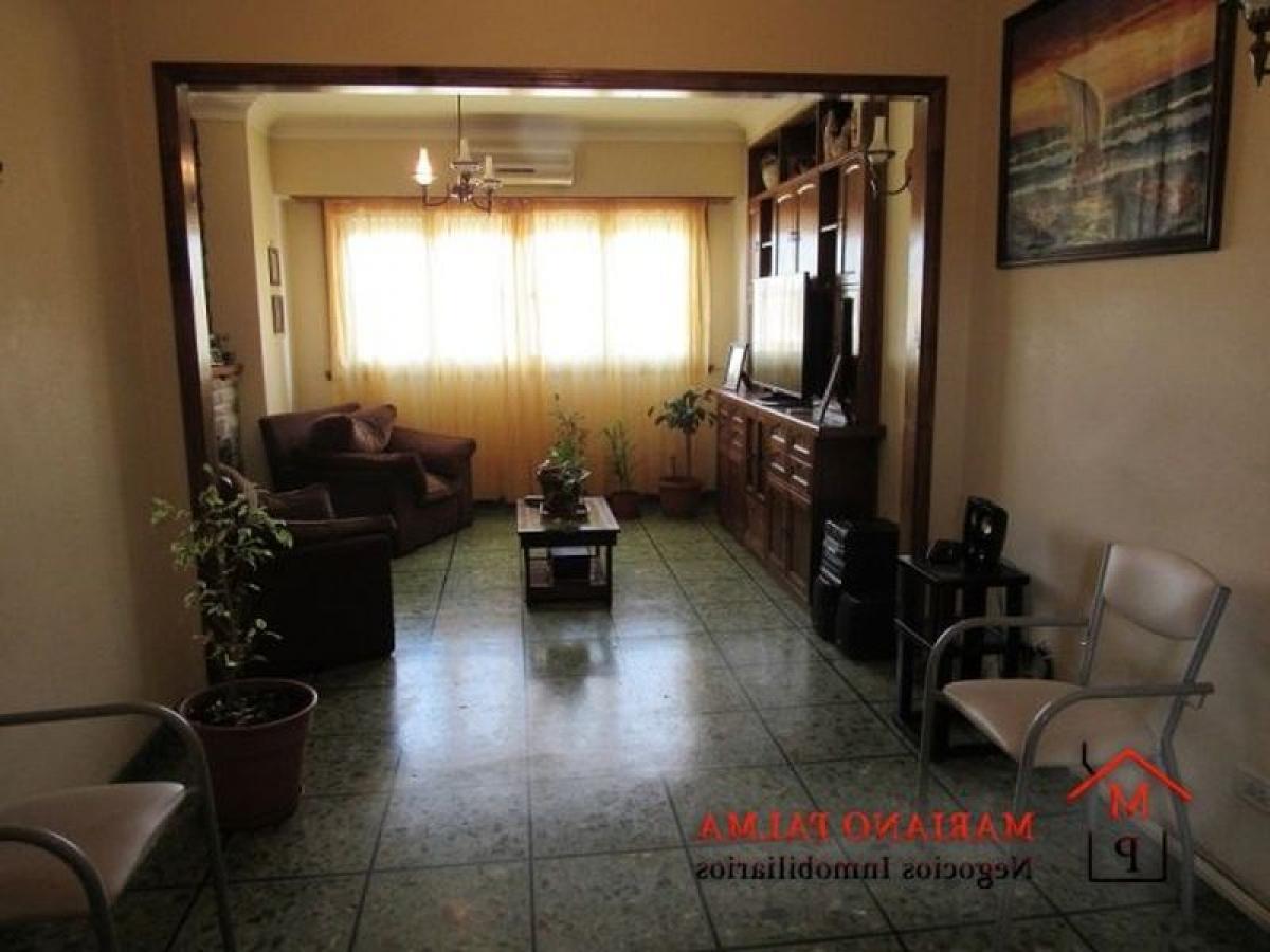 4 bedrooms House in Mar del Plata, Argentina No. 85289