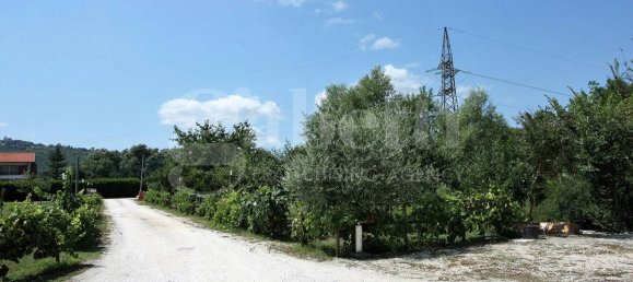 1غرفة مستودع في Carpinone, Italy رقم 92208 28