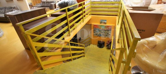 1غرفة مستودع في Carpinone, Italy رقم 92208 17