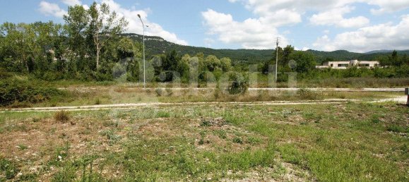 1غرفة مستودع في Carpinone, Italy رقم 92208 31