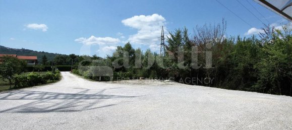 1غرفة مستودع في Carpinone, Italy رقم 92208 27