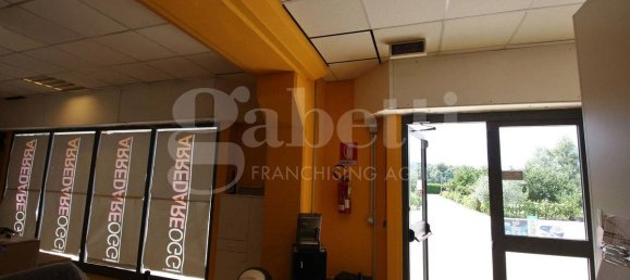 1غرفة مستودع في Carpinone, Italy رقم 92208 6